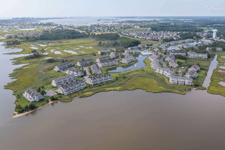 Whale of a Time Waterfront Stay for 10 With Resort-style Amenities