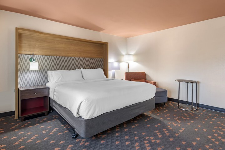 Holiday Inn Bangor by IHG