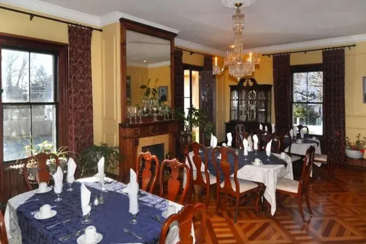 BAYBERRY INN OF NEWPORT