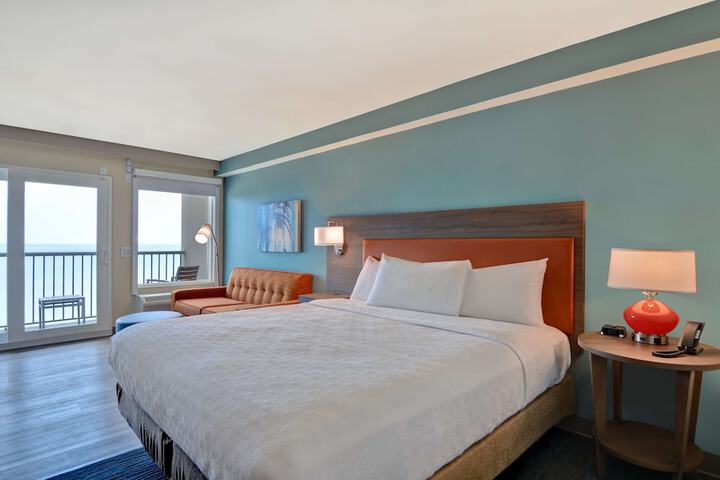 Room 25 of 67