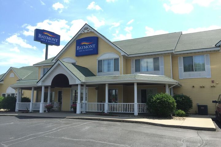 Norwood Inn and Suites