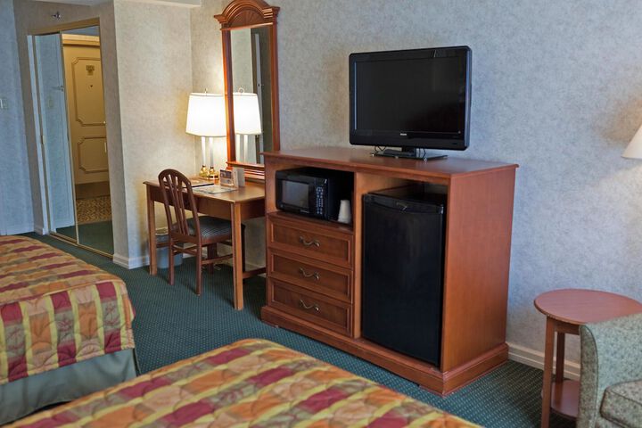 Room 19 of 39