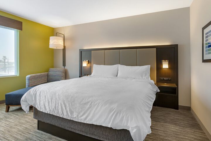 Room 14 of 52