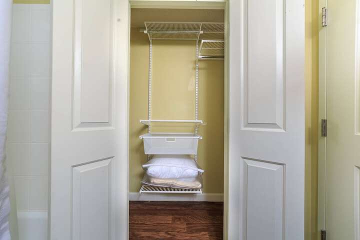 Room 14 of 27