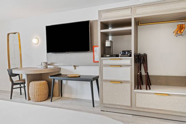 Room 40 of 45