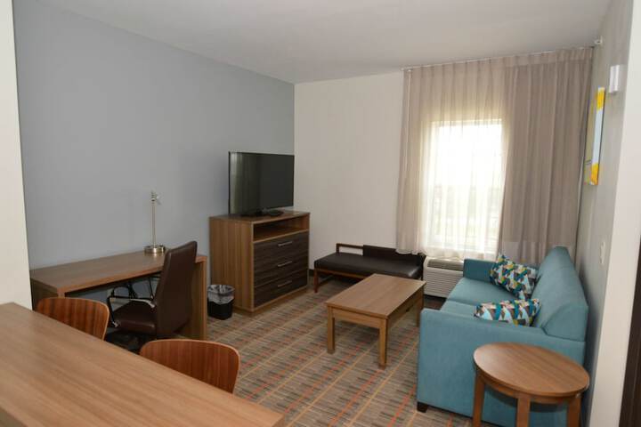 Room 10 of 27