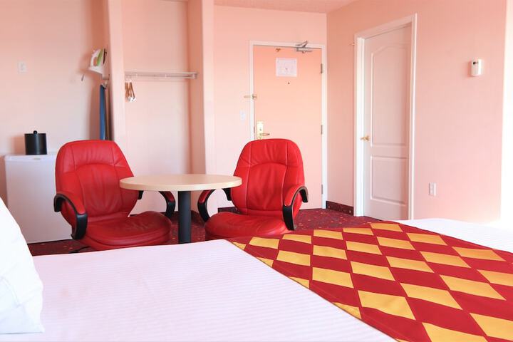 Crystal Star Inn Edmonton Airport