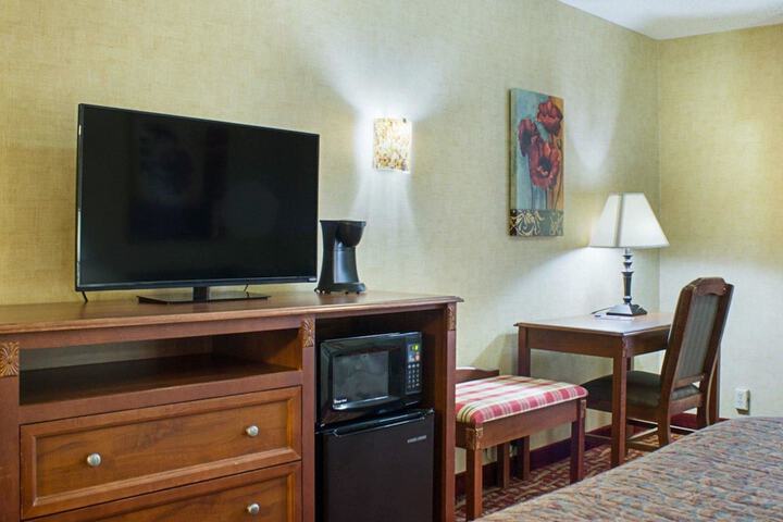 Room 28 of 54