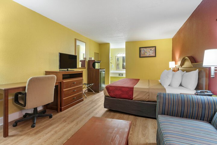 Room 41 of 53
