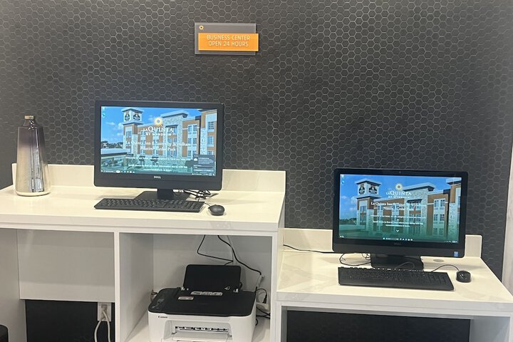 Business Center 59 of 59
