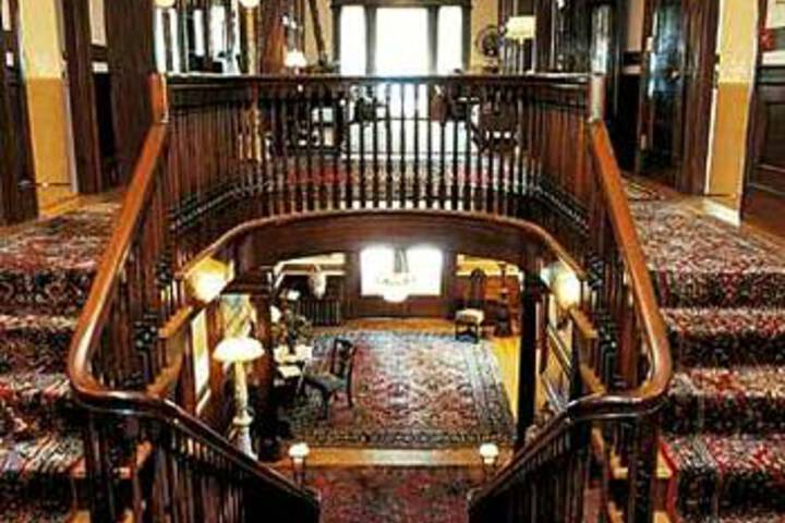 Sheppard Mansion Bed & Breakfast