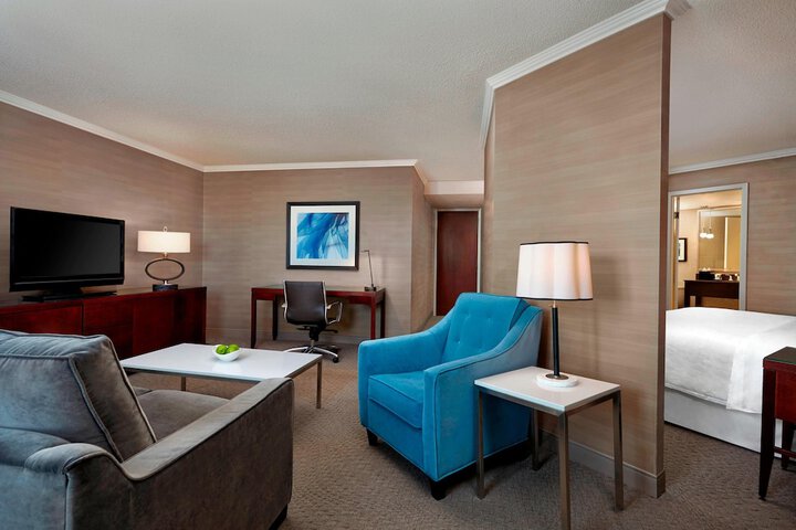 Room 32 of 61