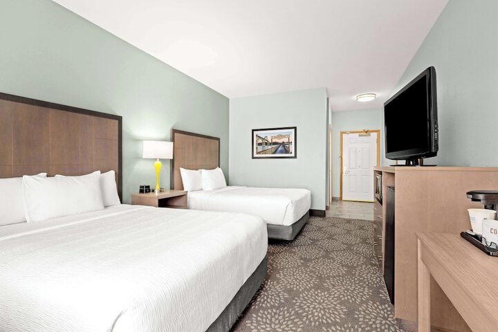 La Quinta Inn & Suites by Wyndham Newport