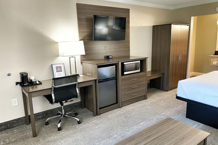 Room 9 of 31