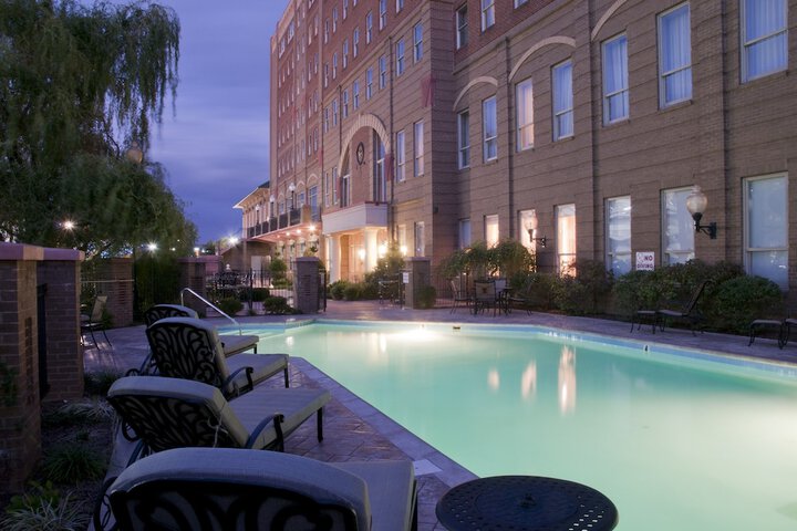 Carnegie Hotel & Spa