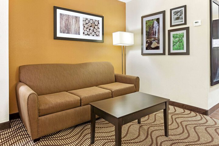 Room 22 of 27