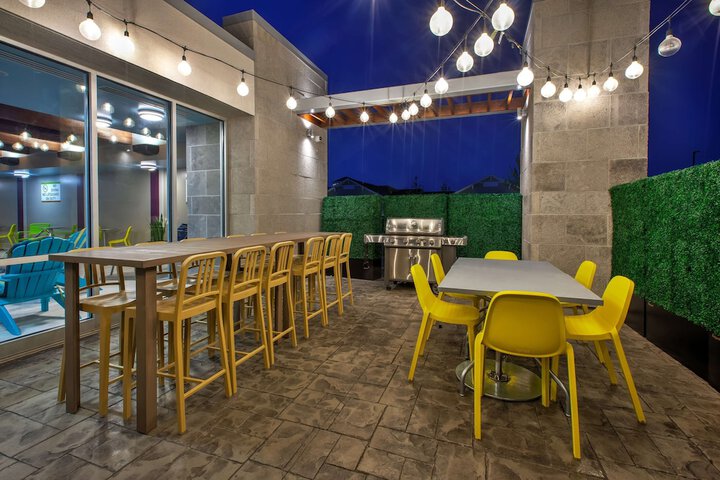 Terrace/Patio 36 of 38