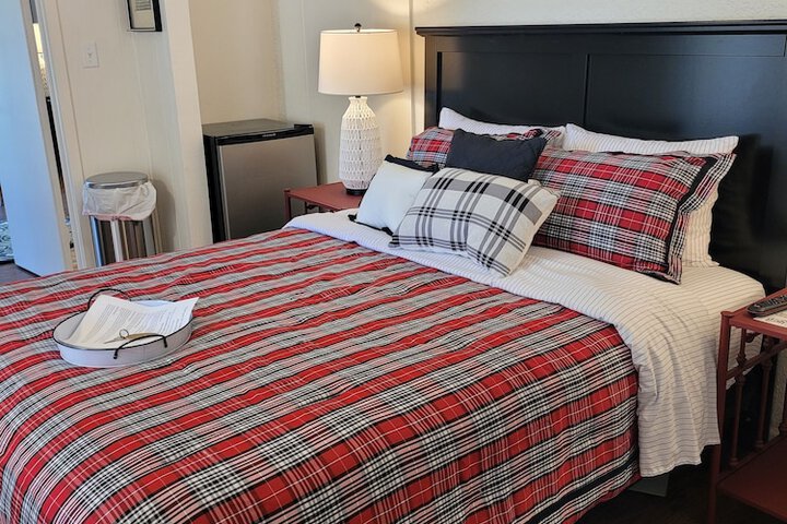Room 21 of 34