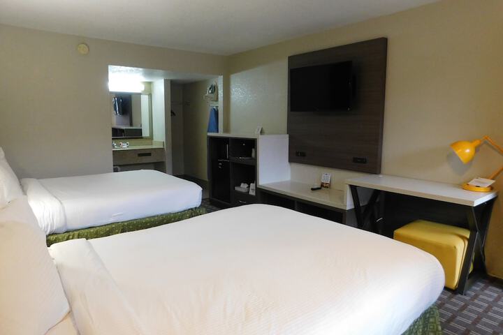 Room 89 of 102