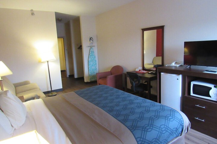 Room 32 of 78