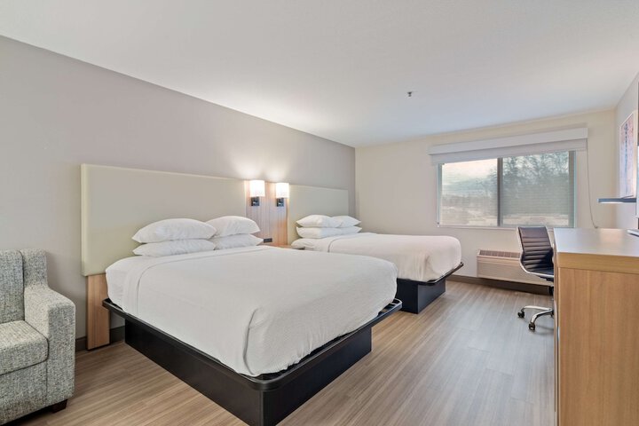 Best Western Lake Oswego / Portland Hotel & Suites