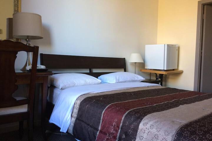Room 19 of 39