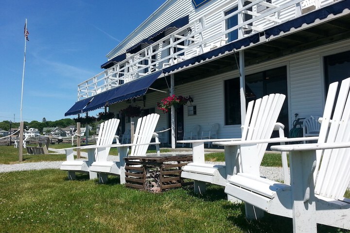 Boothbay Harbor Inn