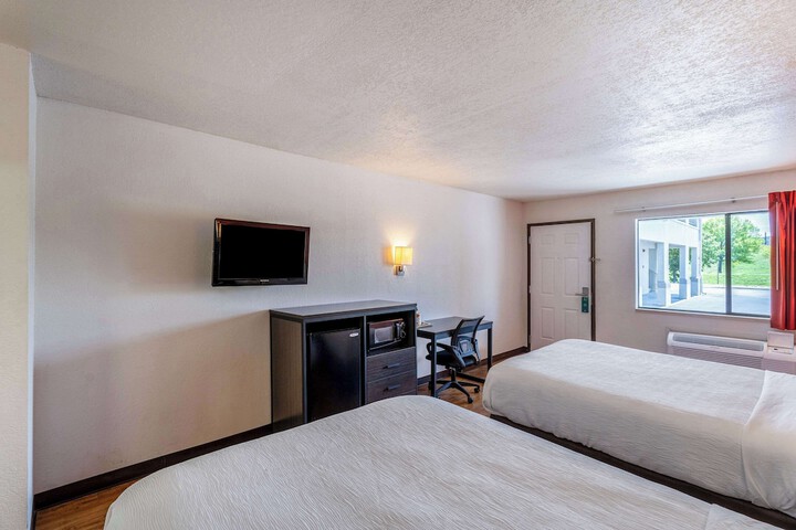Room 44 of 46