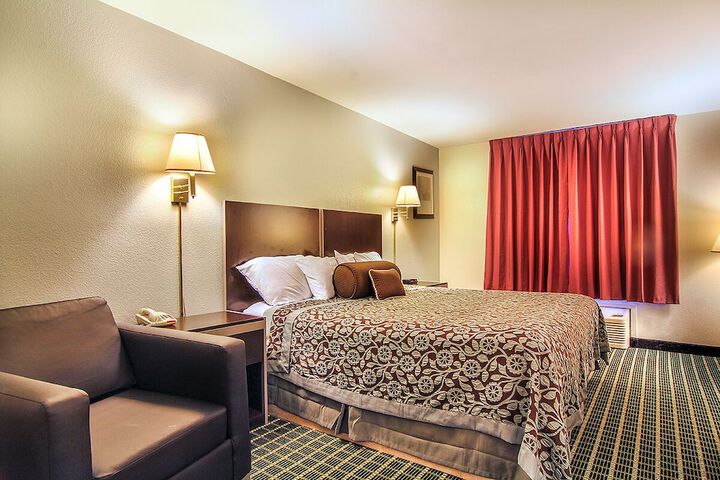 Room 21 of 48