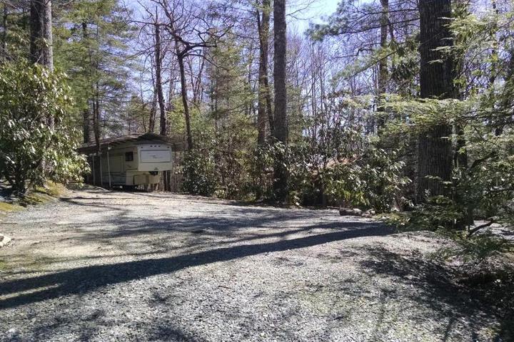 Linville Falls Campground RV Park, and Cabins