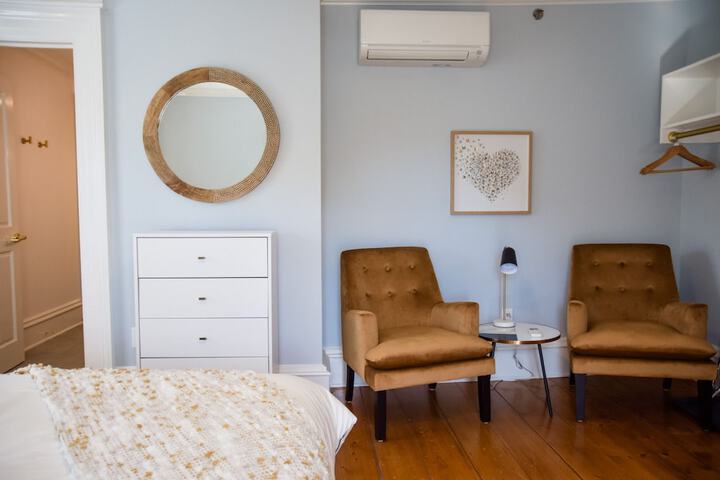 Room 16 of 26