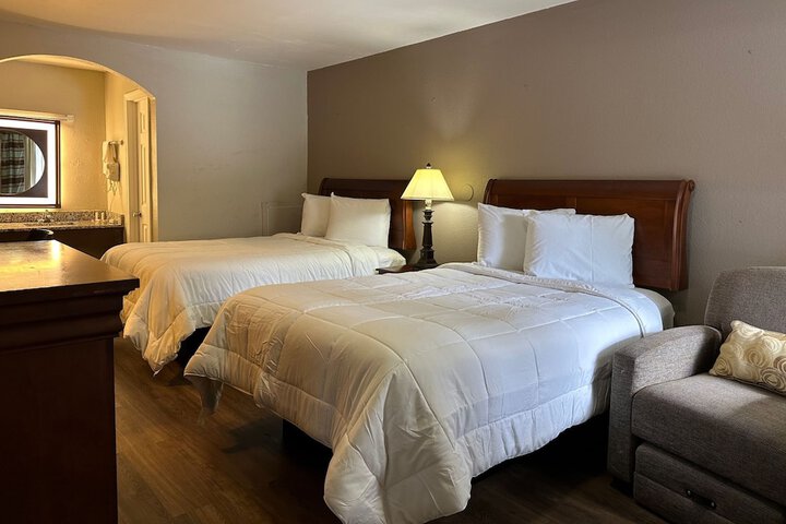 Room 17 of 29