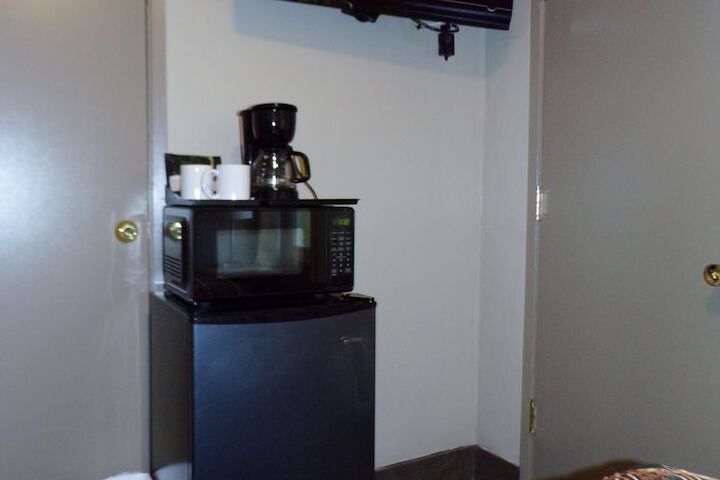 Room 42 of 90