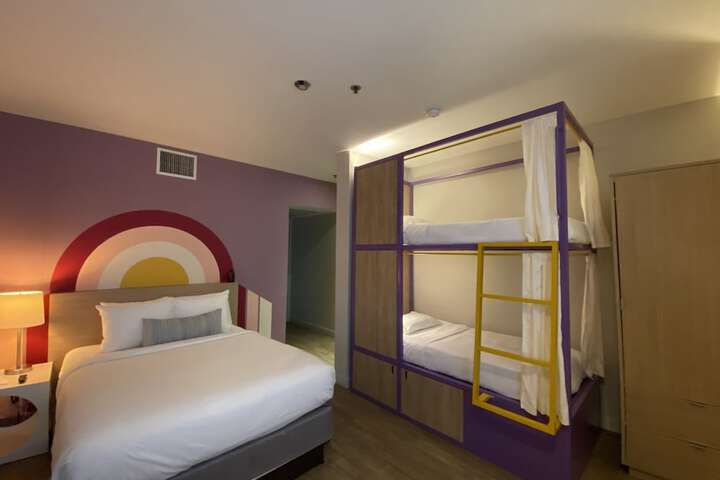 Room 48 of 117