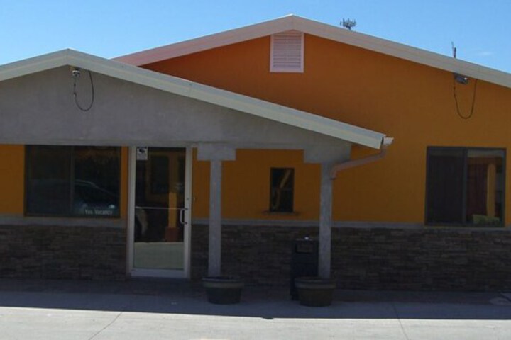 Budget Inn