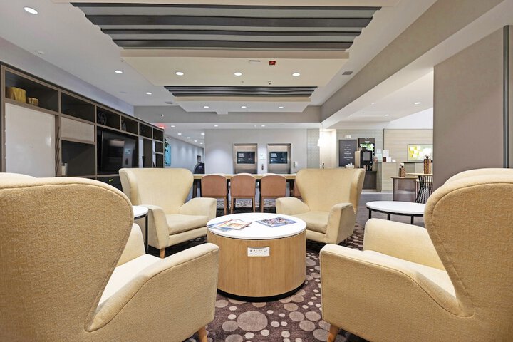 Hotel Interior 10 of 58