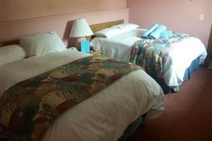 The Corsair & Cross Rip Oceanfront Resort