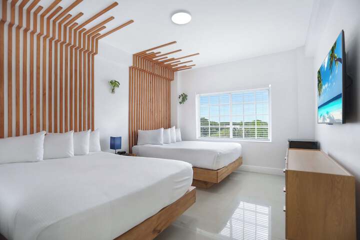 Room 100 of 167