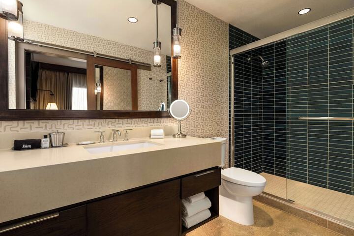 Hoodoo Moab Curio Collection by Hilton