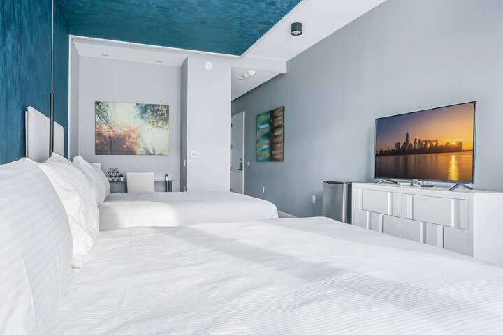 Global Luxury Suites at the Arches