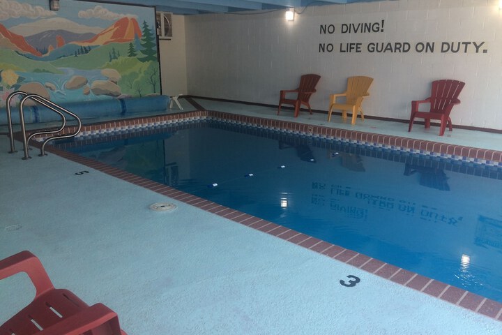 Pool 11 of 48