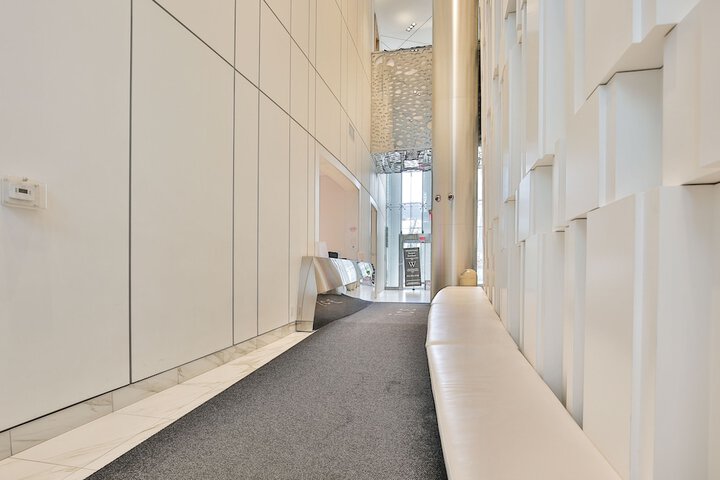 Ballroom/Hall 22 of 26