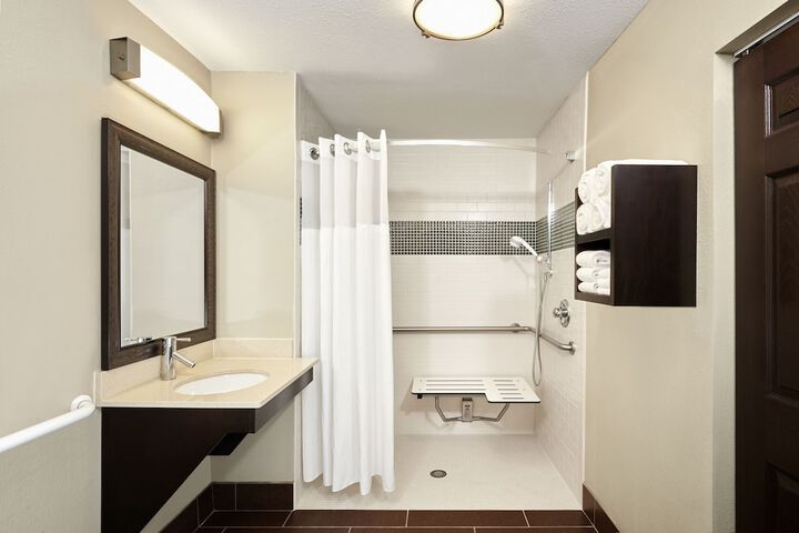 Staybridge Suites South Springfield by IHG