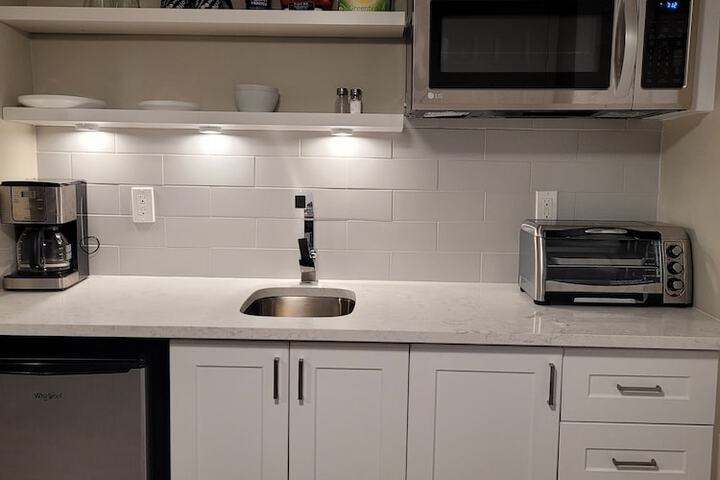 Boardwalk Homes - Executive Guest Rooms & Townhomes