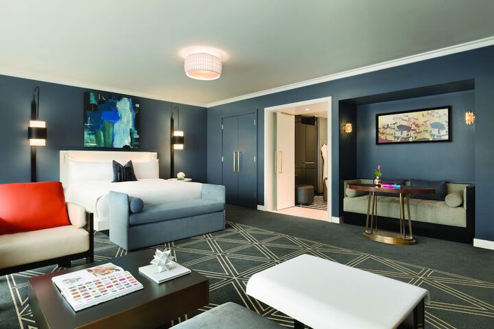 Room 42 of 101