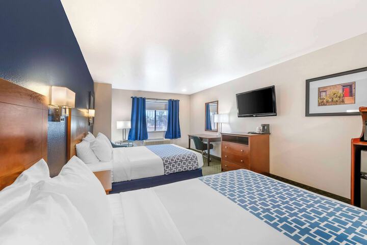 Room 18 of 31