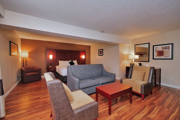 Red Lion Inn & Suites Auburn
