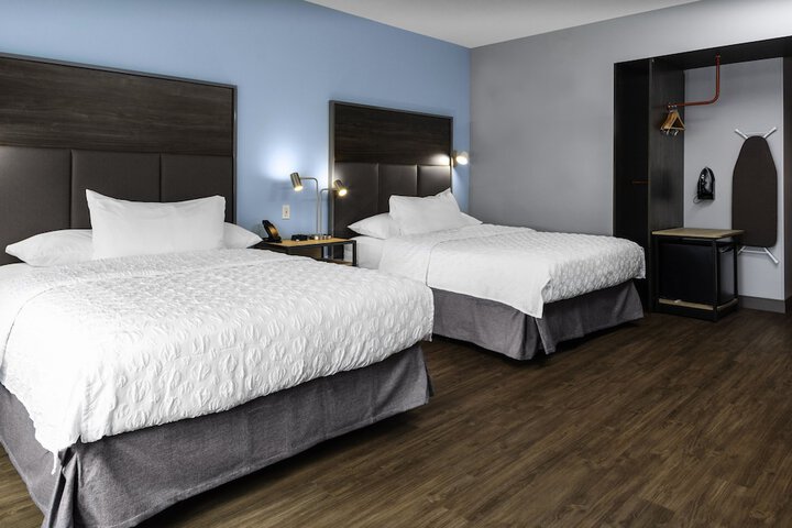 Room 7 of 22