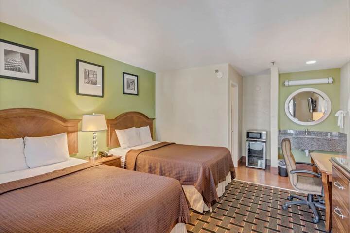 Room 22 of 36