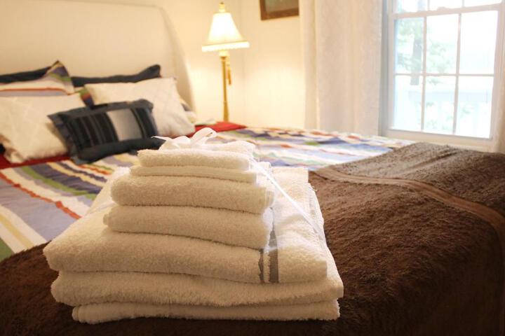 Paradise View Getaway-Dacha